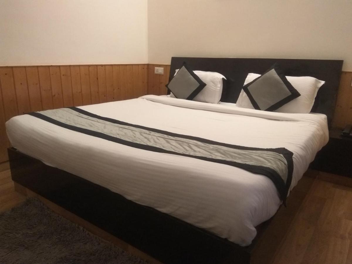 Seven Hills Shimla By Him Haults Hospitality Aparthotel Room photo